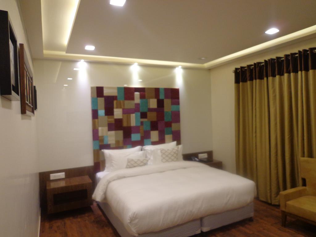 Hotel Taj Princess - Boutique Hotel Delhi  Exterior photo