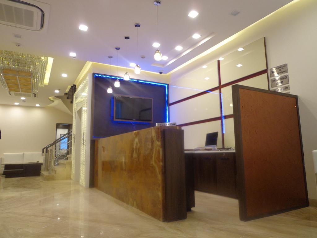 Hotel Taj Princess - Boutique Hotel Delhi  Exterior photo