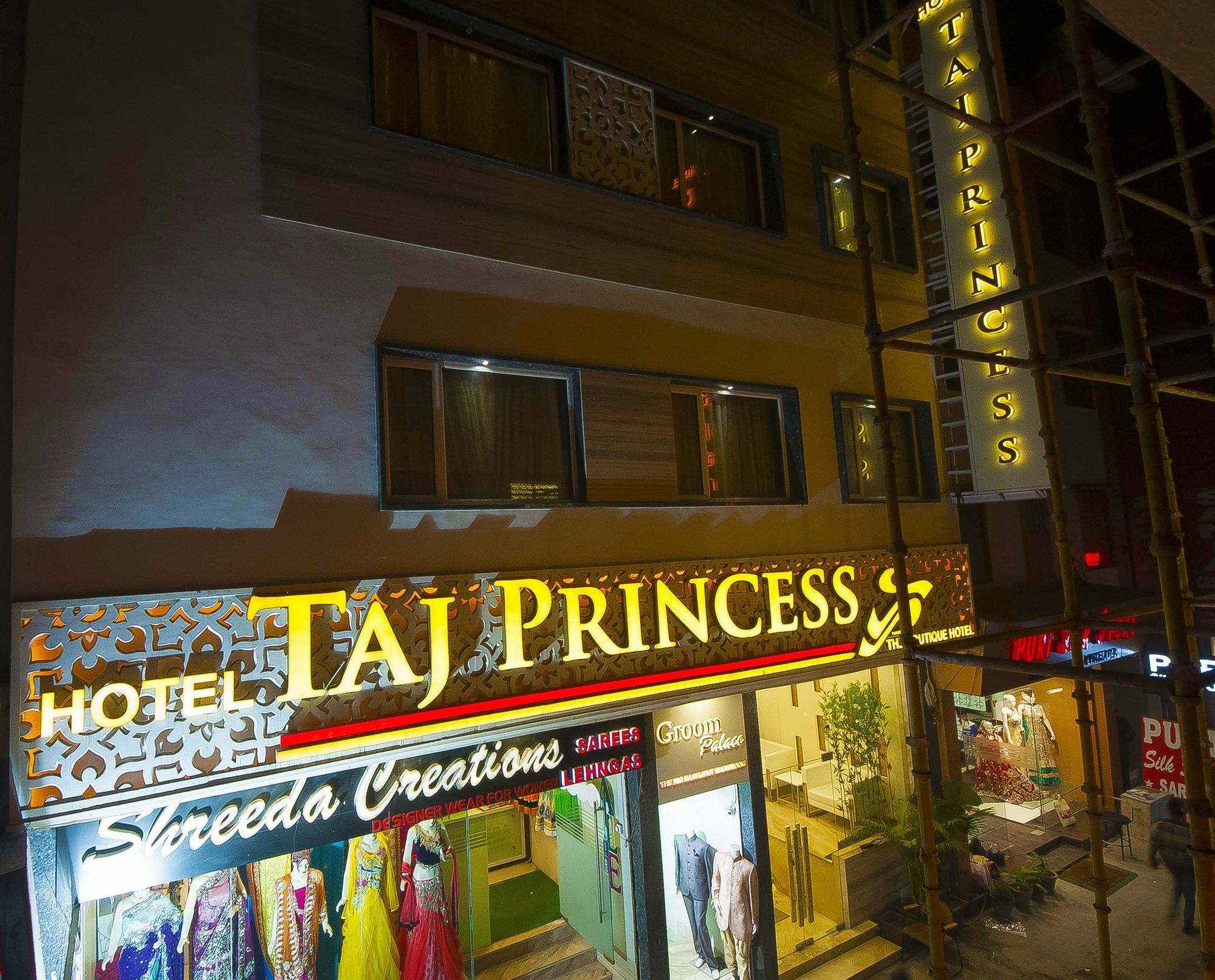 Hotel Taj Princess - Boutique Hotel Delhi  Exterior photo